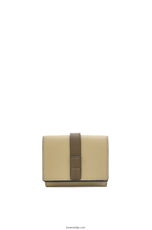 Loewe Жене троструки новчаник од мекане телеће коже жалфија зелена/тамно каки зелена HJTY1209