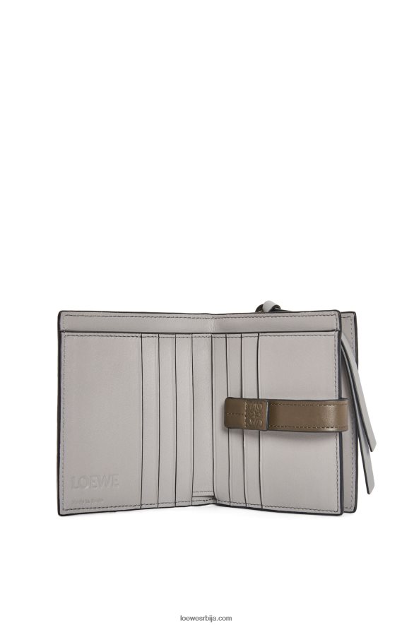 Loewe Жене компактни новчаник са патент затварачем од мекане телеће коже жалфија зелена/тамно каки зелена HJTY1211