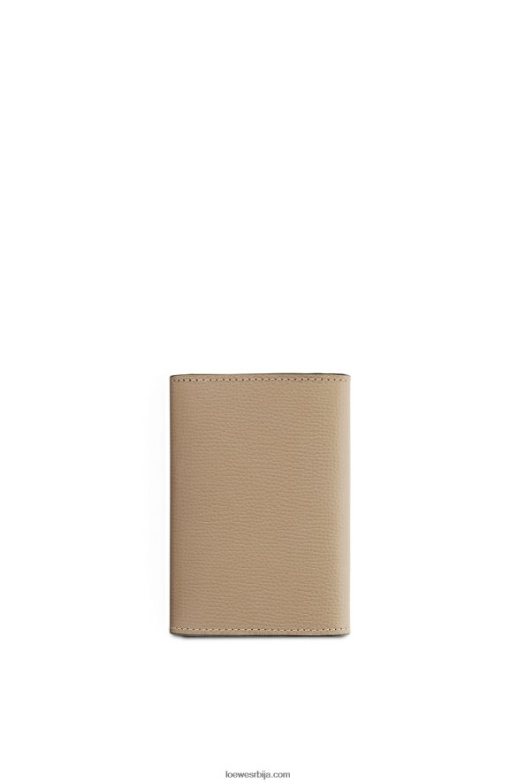 Loewe Жене анаграм мали вертикални новчаник од телеће коже шљунчаног зрна песак HJTY1216