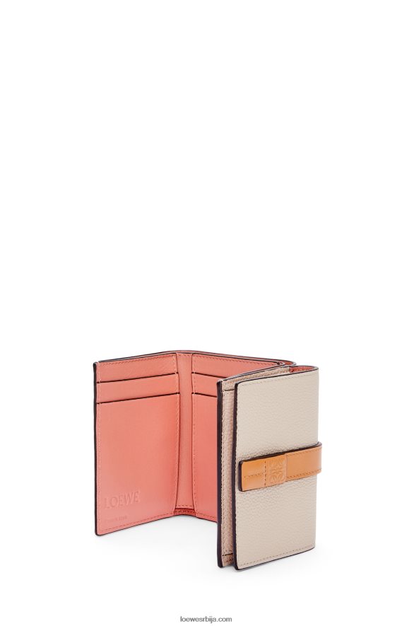 Loewe Жене троструки новчаник од мекане телеће коже лагани зоб/мед HJTY1219