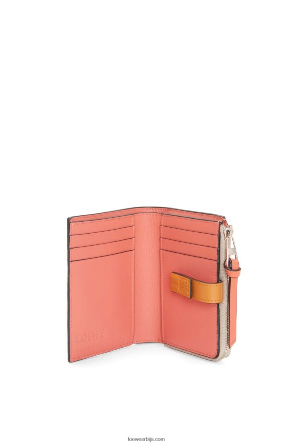 Loewe Жене танак новчаник са патентним затварачем од мекане телеће коже лагани зоб/мед HJTY1220