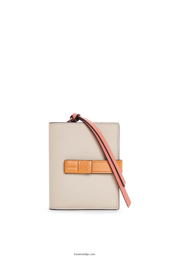 Loewe Жене компактни новчаник са патент затварачем од мекане телеће коже лагани зоб/мед HJTY1222
