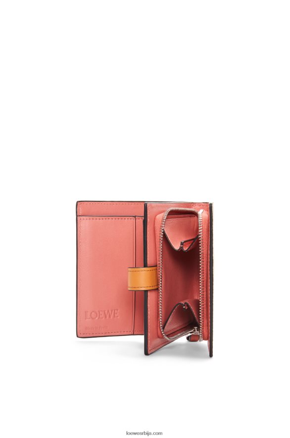 Loewe Жене компактни новчаник са патент затварачем од мекане телеће коже лагани зоб/мед HJTY1222