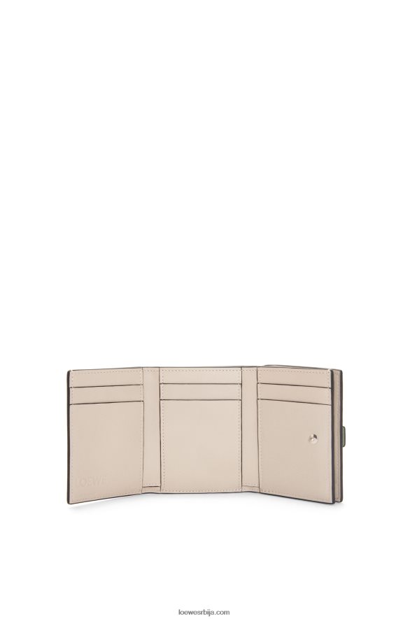 Loewe Жене троструки новчаник од мекане телеће коже рузмарин/тан HJTY1223