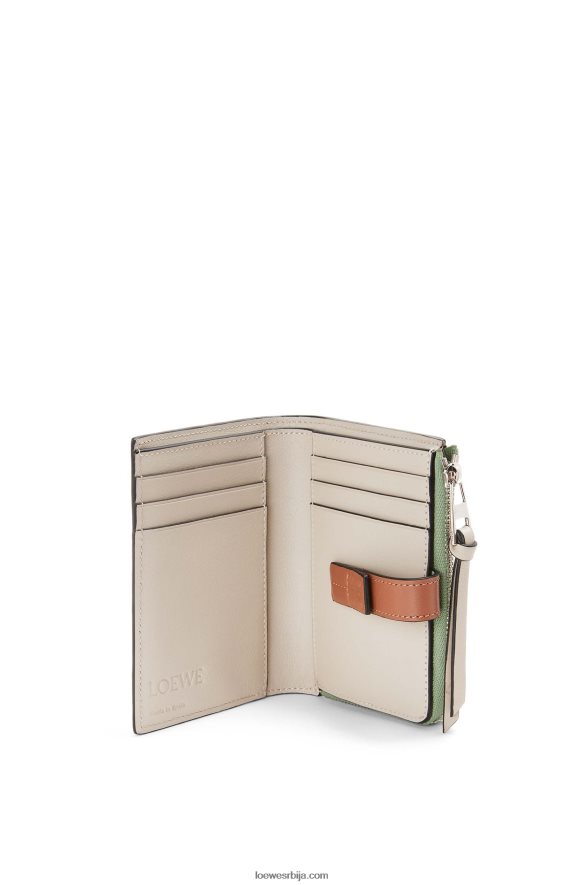 Loewe Жене танак новчаник са патентним затварачем од мекане телеће коже рузмарин/тан HJTY1224