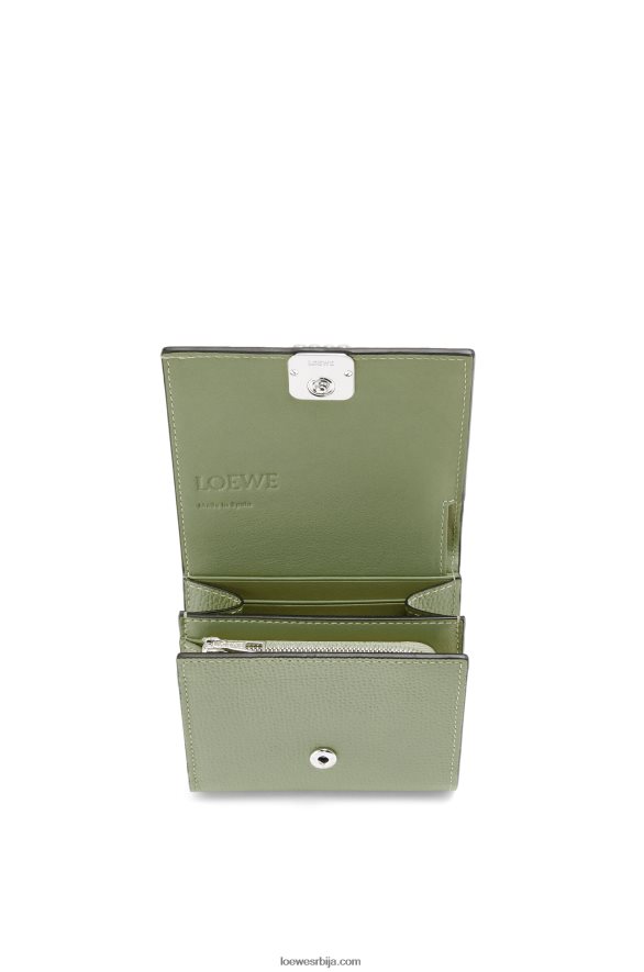 Loewe Жене анаграм компактни новчаник са преклопом од телеће коже од шљунчаног зрна рузмарин HJTY1248