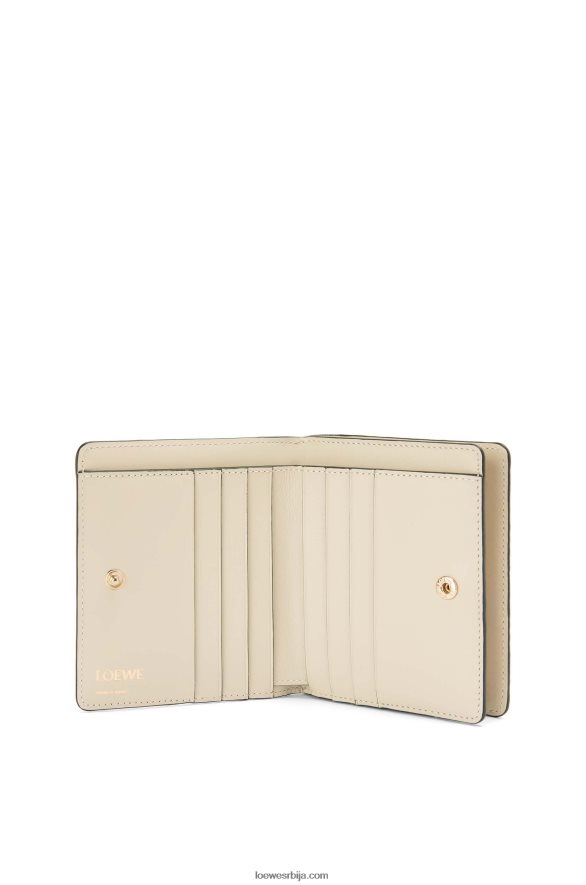 Loewe Жене компактни новчаник са патент затварачем од рељефне свилене телеће коже лагани зоб HJTY1272