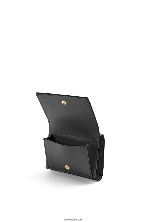 Loewe Жене поновљени троструки новчаник од рељефне свилене телеће коже црн HJTY1274