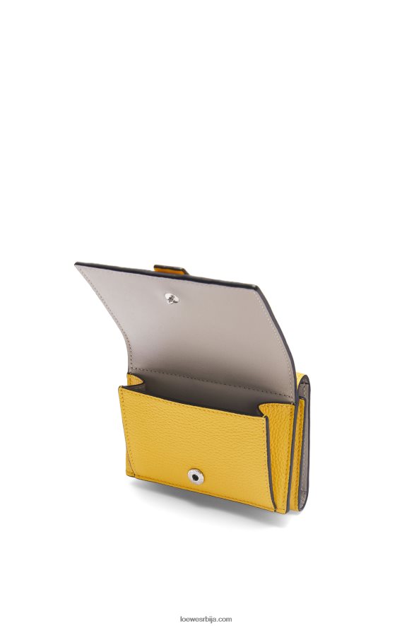 Loewe Жене троструки новчаник од мекане телеће коже жуто / глинено зелено HJTY1284