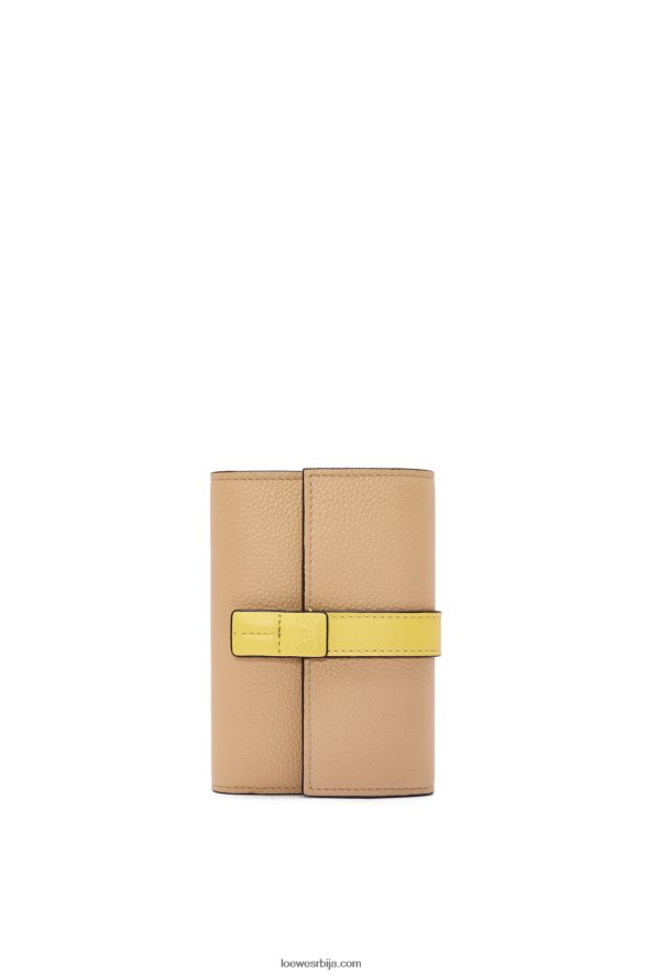 Loewe Жене мали вертикални новчаник од мекане телеће коже путер/бледи лимун HJTY1286
