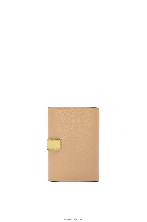 Loewe Жене мали вертикални новчаник од мекане телеће коже путер/бледи лимун HJTY1286