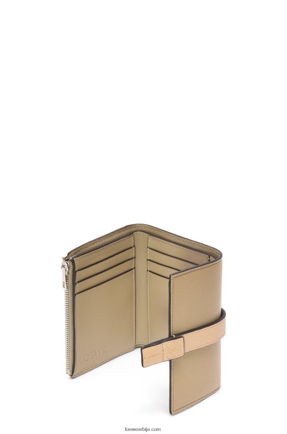 Loewe Жене мали вертикални новчаник од мекане телеће коже артичока зелена/прашна беж HJTY1287