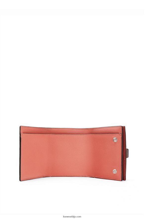Loewe Жене троструки новчаник од мекане телеће коже лагани зоб/мед HJTY1315