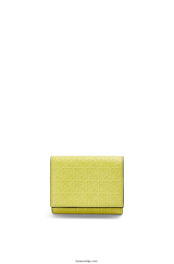 Loewe Жене поновљени троструки новчаник од рељефне свилене телеће коже лимето жута HJTY1317