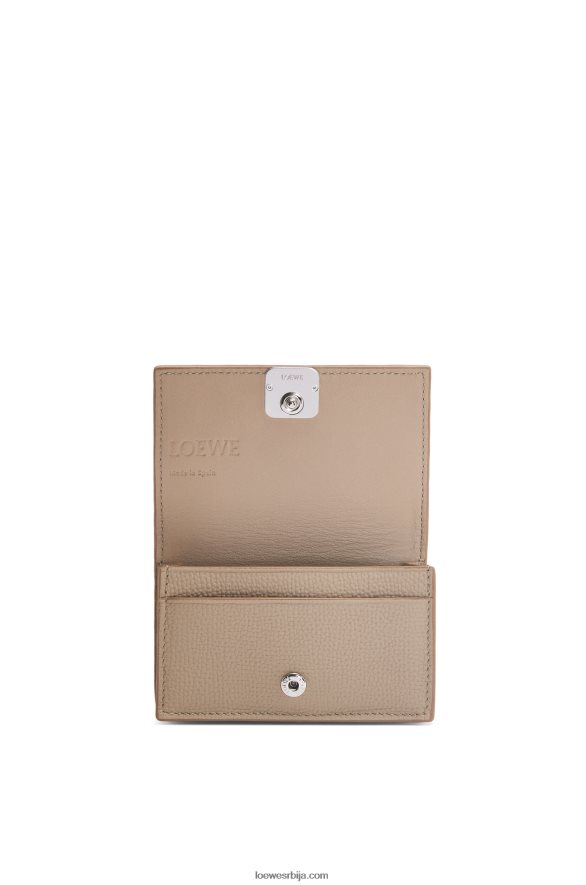 Loewe Жене држач визит карте анаграм од телеће коже од шљунчаног зрна песак HJTY1351