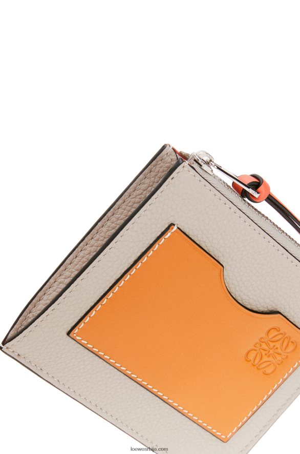 Loewe Жене велики држач за новчиће од мекане телеће коже лагани зоб/мед HJTY1353