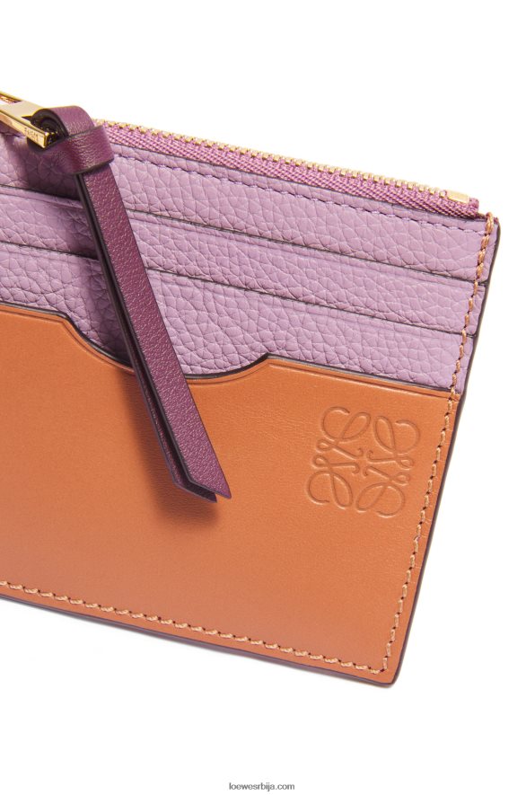 Loewe Жене квадратни држач картице од мекане телеће коже са ланцем прљаво љубичасто-смеђе боје HJTY1365