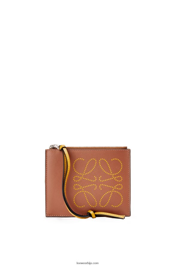 Loewe Жене држач картице за новчиће марке од класичне телеће коже тан/окер HJTY1392