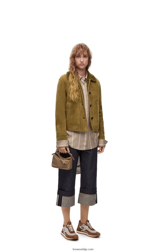 Loewe Жене кратка јакна од стриже каки зелена HJTY1125