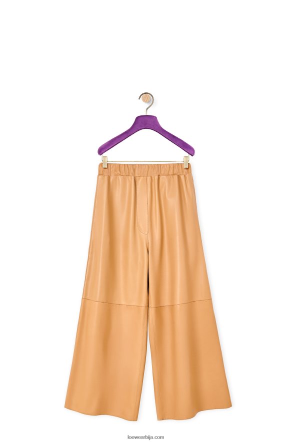 Loewe Жене скраћене еластичне панталоне маслац HJTY1146