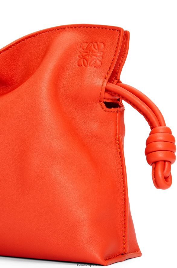 Loewe Жене мини фламенко квачило од напа телеће коже излазак сунца наранџаста HJTY320