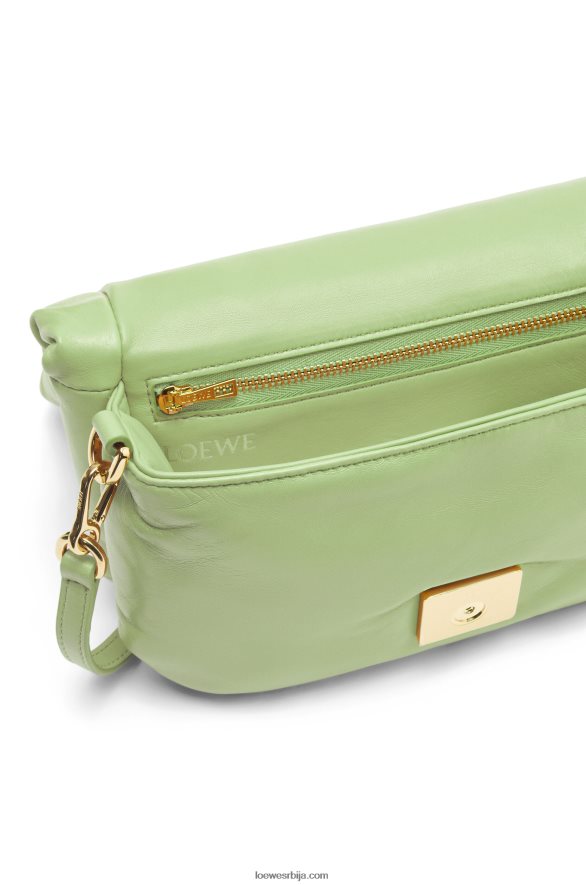 Loewe Жене мини пуффер гоиа торба од сјајне напа јагњеће коже светло бледо зелена HJTY247