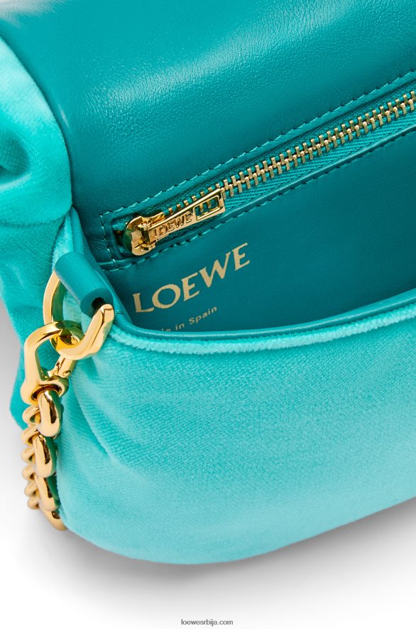 Loewe Жене мини пуффер гоиа торба од сомота карипско плаво HJTY248