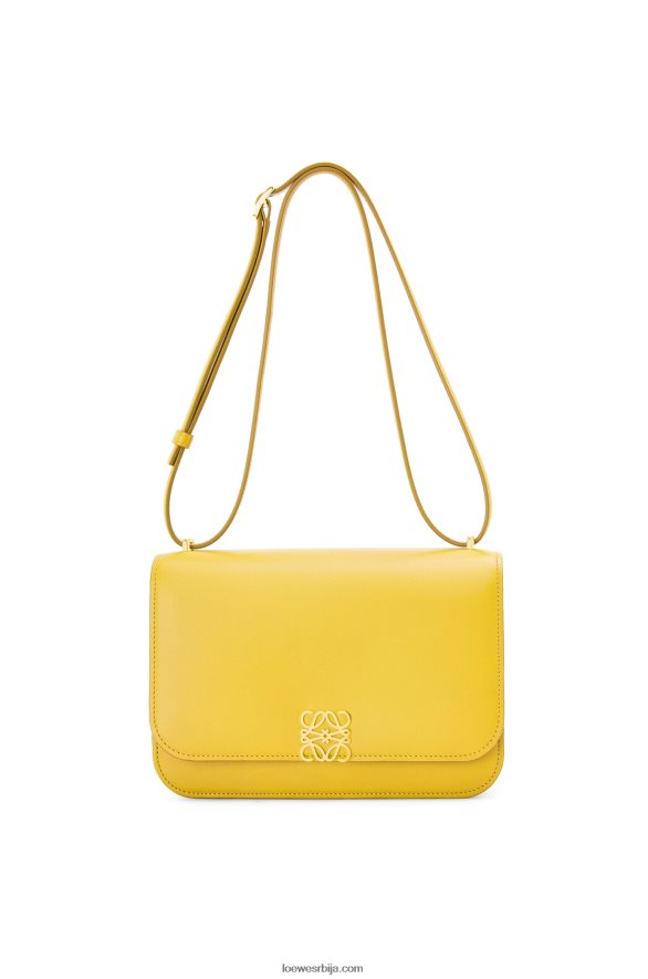 Loewe Жене гоја торба од свилене телеће коже жута HJTY302