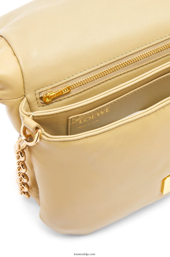 Loewe Жене пуффер гоиа торба од сјајне напа јагњеће коже маслац HJTY380