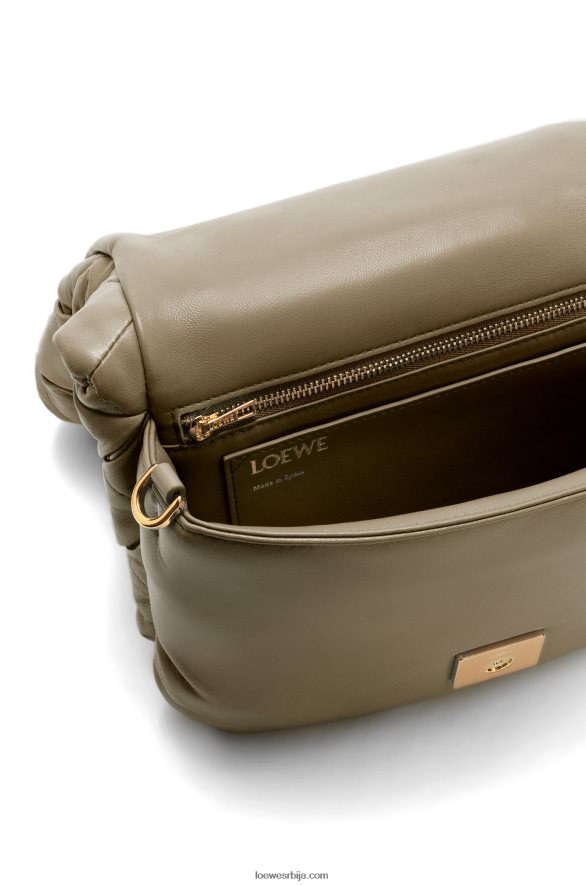 Loewe Жене пуффер гоиа у набраној сјајној напа јагњећој кожи тамно каки зелена HJTY382