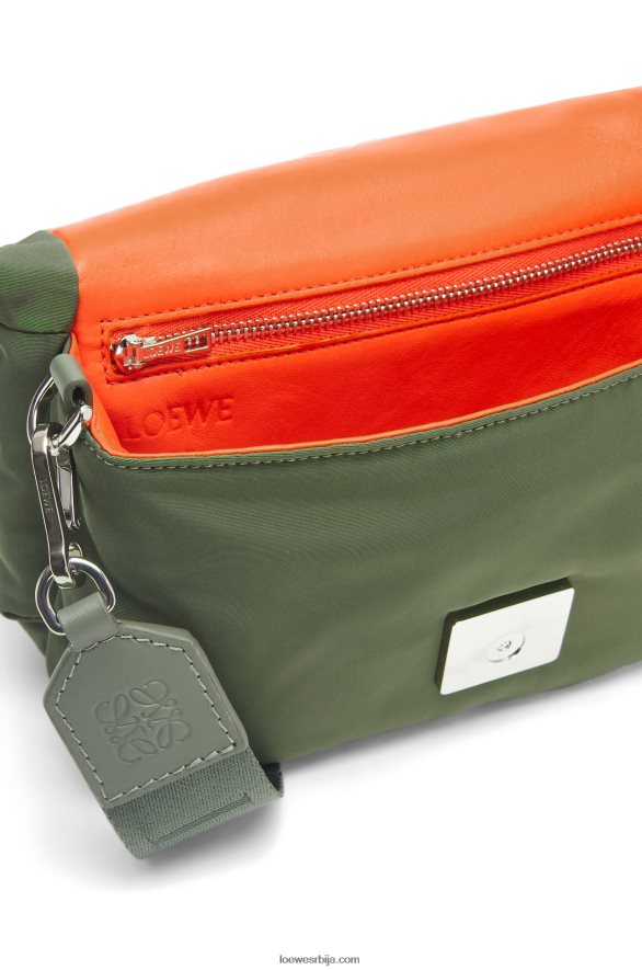 Loewe Жене мини пуффер гоиа торба од најлона винтаге каки HJTY430