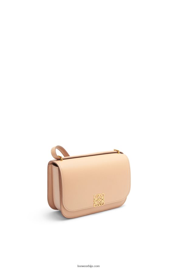 Loewe Жене мала гоја торба од свилене телеће коже нуде HJTY493
