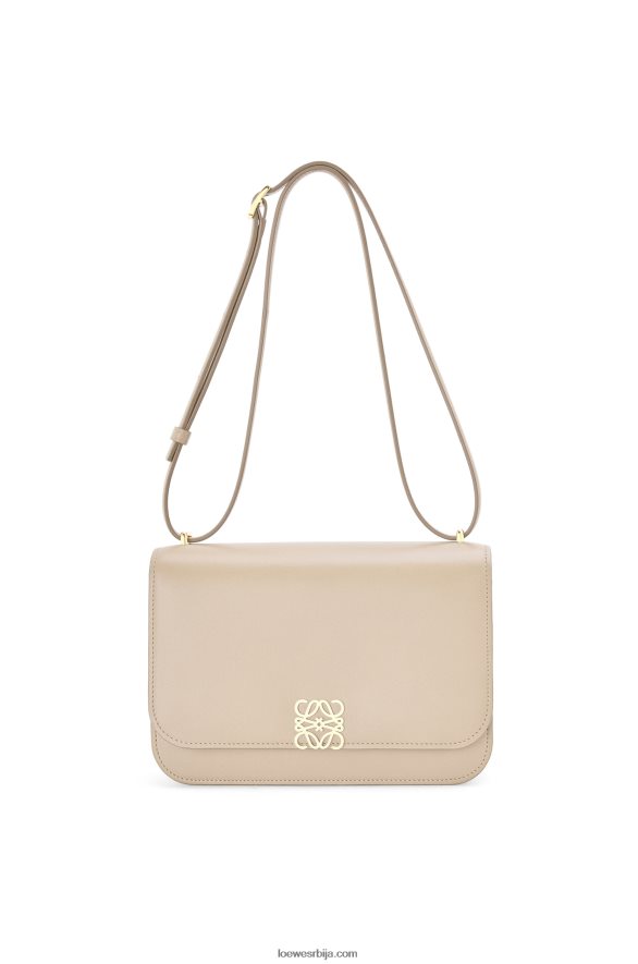 Loewe Жене гоја торба од свилене телеће коже светлосни дух HJTY546