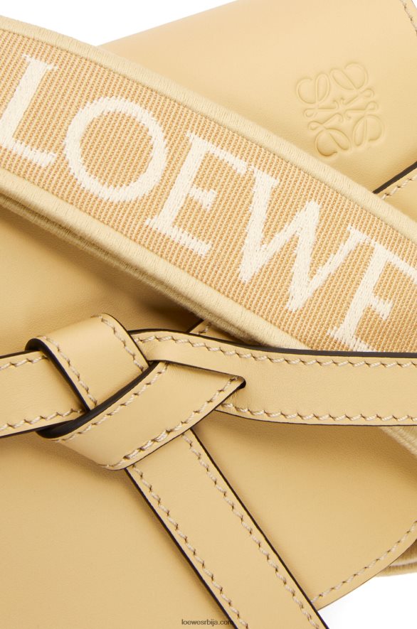 Loewe Жене мини гате дупла торба од меке телеће коже и жакарда маслац HJTY209