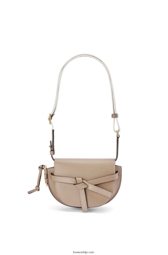Loewe Жене мини гате дупла торба од меке телеће коже и жакарда песак HJTY218
