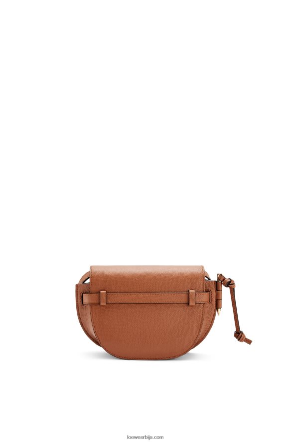 Loewe Жене мини гате дупла торба од телеће коже од шљунчаног зрна тан HJTY237