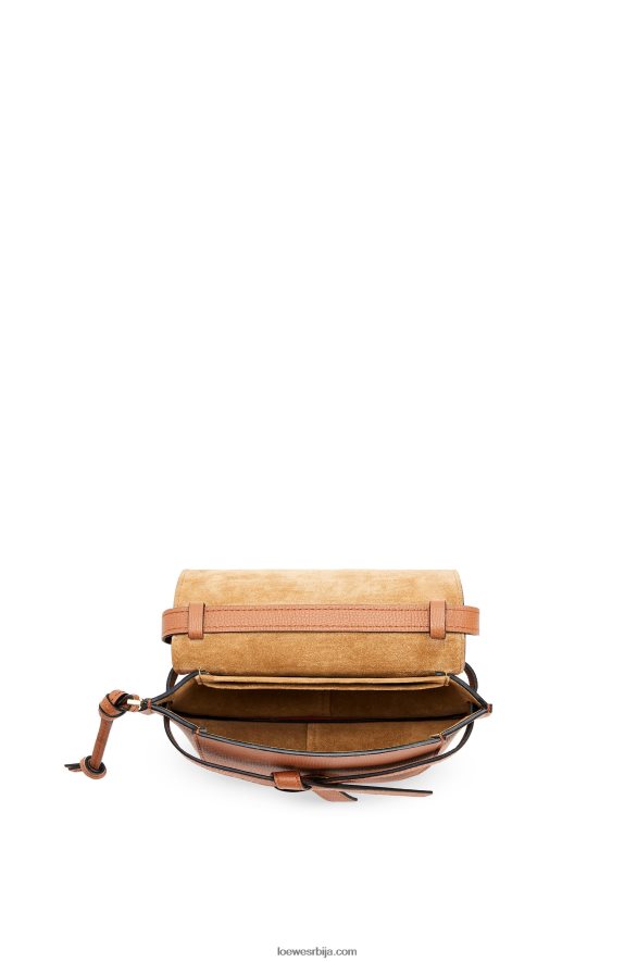 Loewe Жене мини гате дупла торба од телеће коже од шљунчаног зрна тан HJTY237