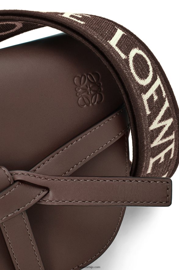 Loewe Жене мини гате дупла торба од меке телеће коже и жакарда чоколада HJTY319
