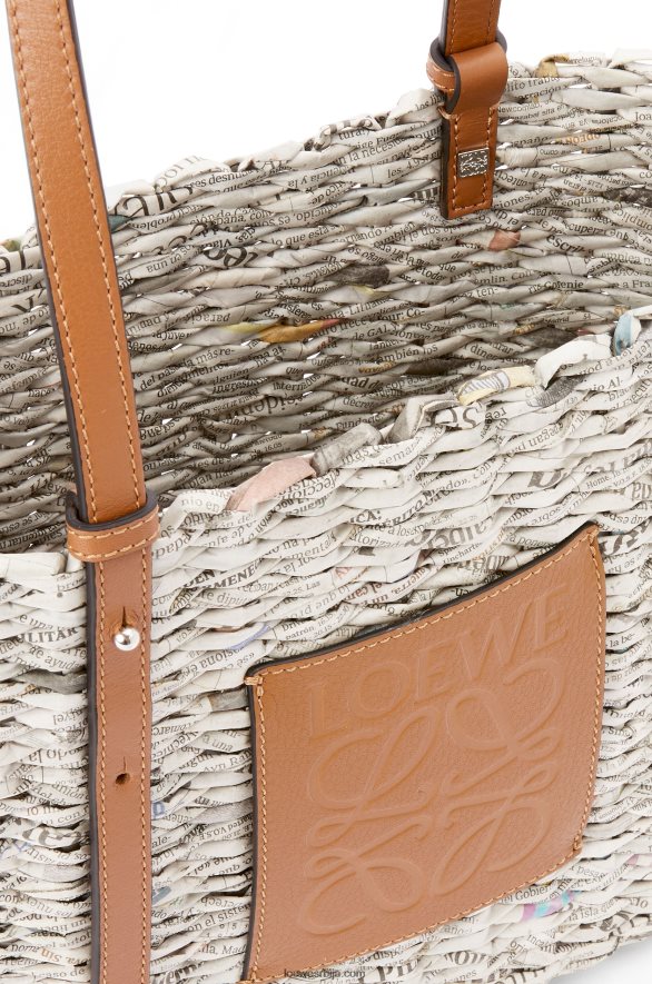 Loewe Жене мала новинска четвртаста корпа торба од папира и телеће коже тан/вишебојна HJTY101