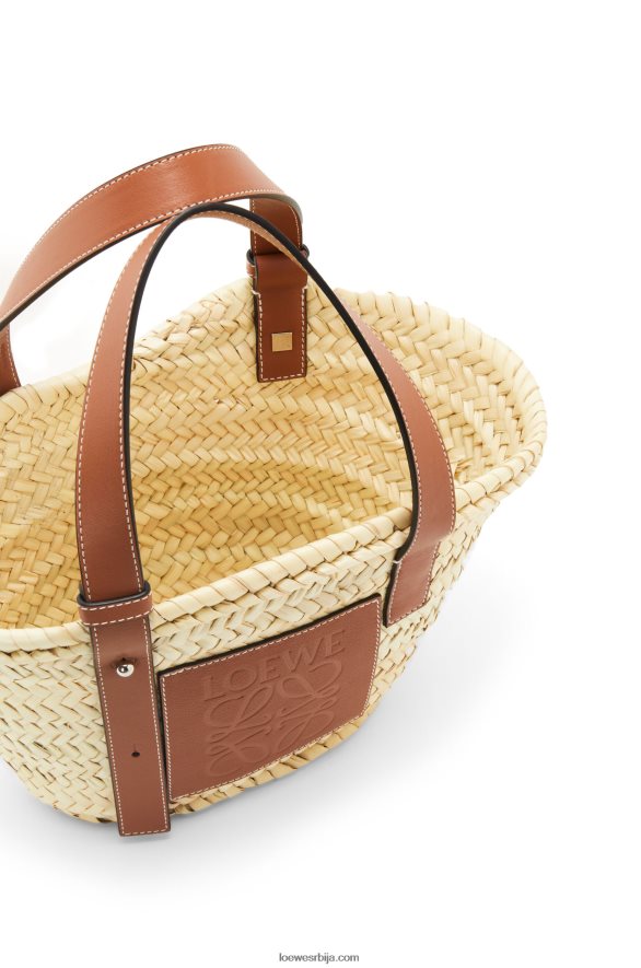Loewe Жене мала торба за корпе од палминог листа и телеће коже природан/тан HJTY20