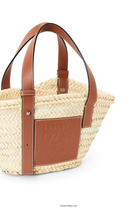 Loewe Жене мала торба за корпе од палминог листа и телеће коже природан/тан HJTY20