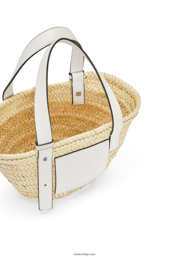 Loewe Жене мала торба за корпе од палминог листа и телеће коже природно/бело HJTY48