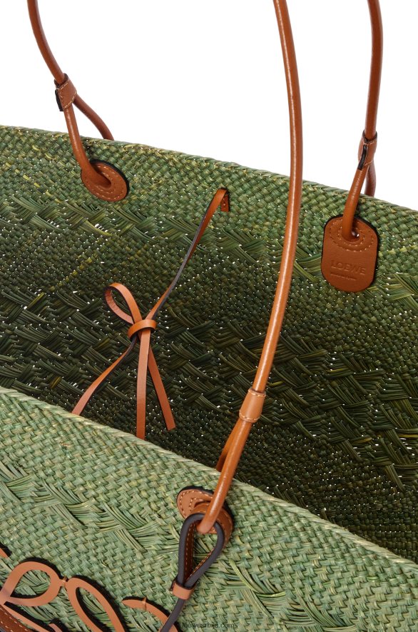 Loewe Жене велика анаграм корпа торба од ираца палме и телеће коже зелена/тан HJTY65
