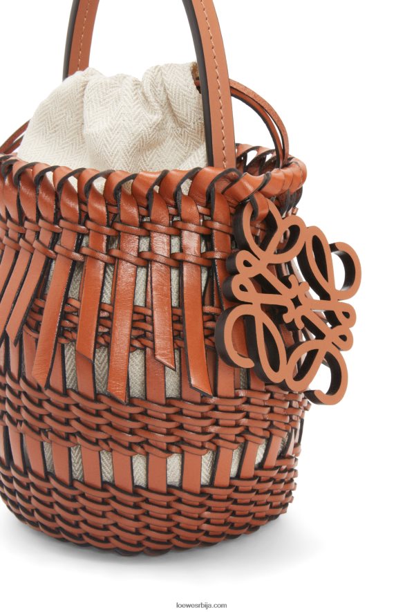 Loewe Жене мала торба са ресама од телеће коже тан HJTY89
