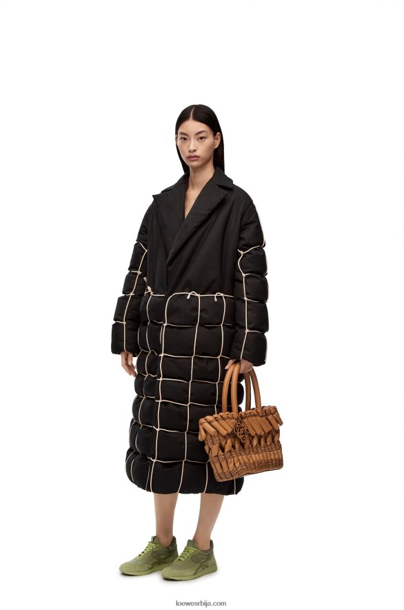 Loewe Жене мала цеваста корпа од напа јагњеће коже топла пустиња HJTY93