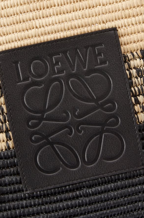 Loewe Жене четвртаста корпа торба од деградиране рафије и телеће коже природно/црно HJTY99