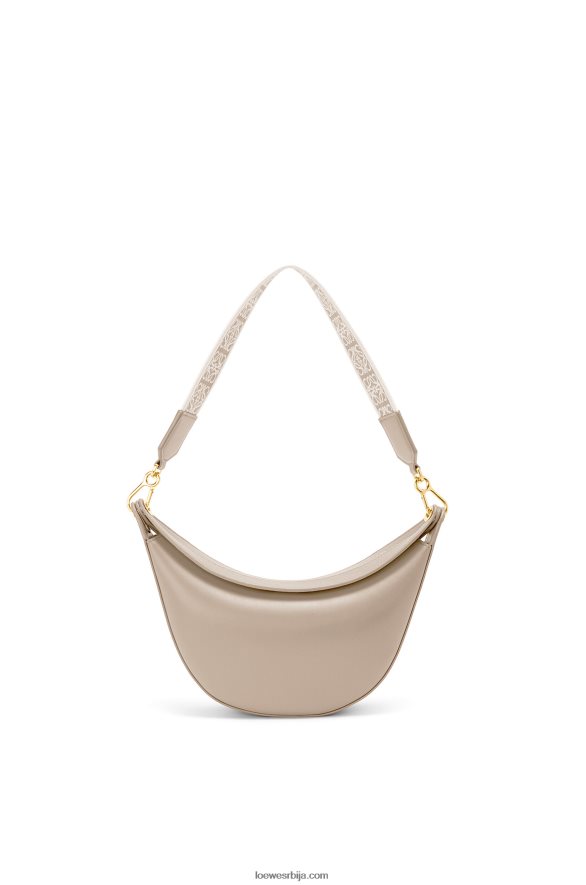 Loewe Жене мала луна торба од сатенске телеће коже и жакарда лагани зоб HJTY475