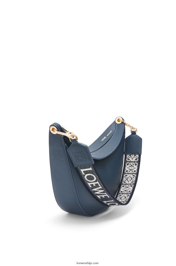Loewe Жене мала луна торба од сатенске телеће коже и жакарда оникс плави HJTY482