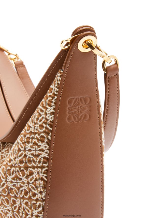Loewe Жене луна торба од анаграм жакарда и класичне телеће коже тан/пецан HJTY512