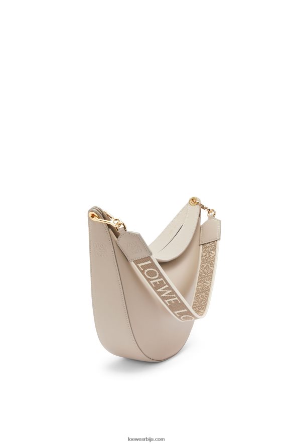 Loewe Жене луна торба од сатенске телеће коже и жакарда лагани зоб HJTY522